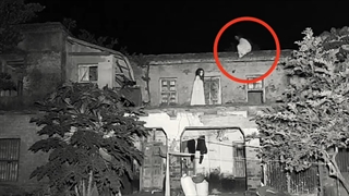 تظاهر ارواح بروی پشت بام و خرپشتک