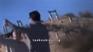 تهکوک خوشحال و دست تو دست باهم میرقصن(زیبایی میبینم