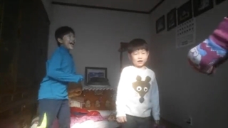 تهیوگ و بازی با پسرعموهای کوچولوش