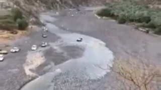 فرار معجزه آسای مردم از سیل استهبان