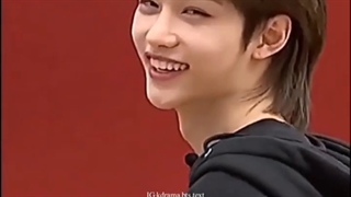 هق چرا من گریم گرفت