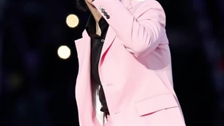 آپدیت تویتر با عکس های اکسو در کنسرت دیروز