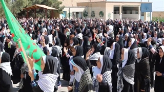 اجرای سرود جهانی و فاخر سلام فرمانده در دبستان دخترانه شهید شهبازی