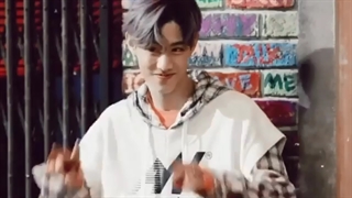 تولد مارک بهترین هیونگ دنیا مبارک ♡♡ Happy Birth Day Mark ♡♡