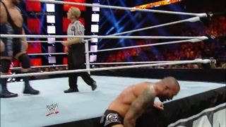 مسابقه رندی اورتن و بیگشو در survivor series 2013 سر کمربند wwe title