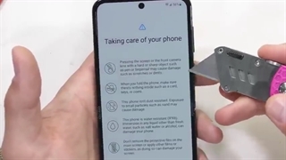 مقاومت جانانه گوشی تاشوی گلکسی Z Flip 4 سامسونگ زیر شکنجه