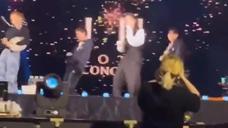 کنسرت جدید آیو(کپشن)