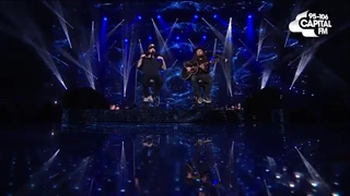 کنسرت آگوستیک Justin Bieber با آهنگ Love Yourself در jingle bell ball 2015