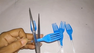 استفاده مجدد از چنگال یکبارمصرف