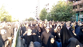 گوشه ای از حضور میلیونی مردم تهران در محکومیت اغتشاشگران سوم مهر 1401