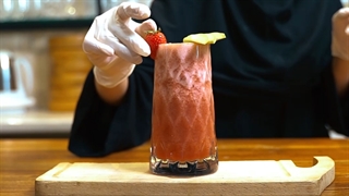 تولید محتوای خلاقانه برای مجموعه کافه بارون