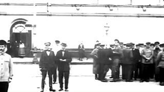 مقام معظم رهبری: انقلاب اسلامی ایران از انقلاب‌های فرانسه و شوروی بزرگ‌تر است