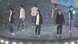 کنسرت انهایپن با آهنگ {shout out} کنسرت [enhypen concert manifesto]