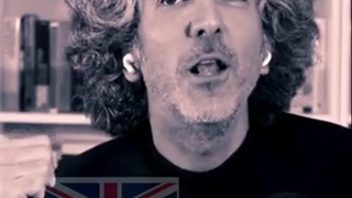 روایت علی علیزاده از کسانی که جوانان ایرانی را تشویق به اعتراض می کنند