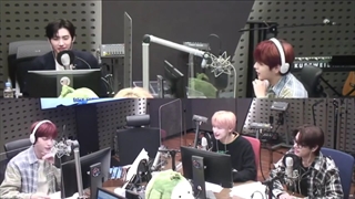 برنامه رادیویی [kiss the radio with Soobin] با حضور سونو سونگهون و جیک با مجریگری سوبین تی اکس تی زیرنویس فارسی