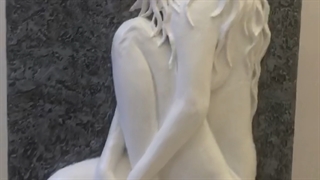 گچبری مدرن طرح دختر عریان قبل از رنگ