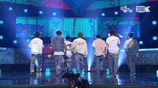 اجرای"ParadoXXX Invation"از ENHYPEN در"Studio K"