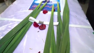 تشییع شهدای حادثه تروریستی حرم شاهچراغ (ع) شیراز بر دوش خادمان رضوی