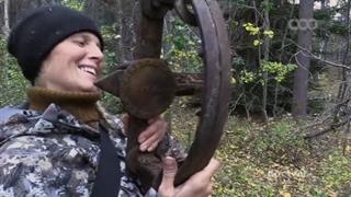 مستند ( تنها در کوهستان گریزلی ) قسمت 7 + دوبله فارسی