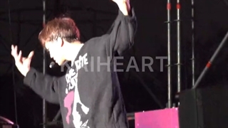 فنکم اجرای جدید آهنگ Hello Stranger از کای در فستیوال Awesome Music 2022