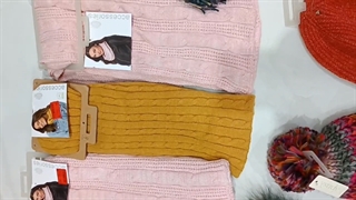 شال، کلاه و دستکش برند اکسسوری