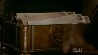 The Originals 5x08  - Klaus reads Hayley's letters ENDING SCENE