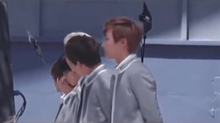 خنده دار ترین لحظات آیدل ها و فن هاشون:)