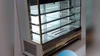 فروش یخچال قنادی و شیرینی اورست