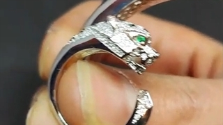 نمایش دستبند کاتیر ببر جواهر نشان || سایت طلا و جواهر ||