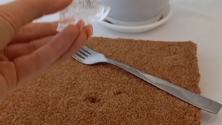 چگونه جای مبل را از روی موکت از بین ببریم؟