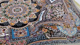 فرش 700 شانه ارزان قیمت - طرح حوض رنگ فیلی با تراکم 2100