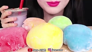 SNOWBALL RICE CAKE MUKBANG 스노우볼 찹쌀떡 먹방 JANE ASMR 제인
