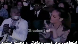 پول به صورتش پرت کرد