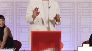 ویدیو از پارک هیونگ شیک در استودیو (چندثانیه با خنده های هیونگ شیک)