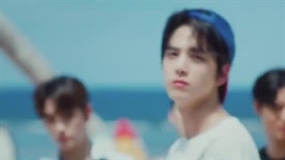 موزیک ویدیو lip gloss از دبویز the boyz