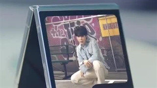 آپدیت توییتر Samsung Mobile با ویدئوی تبلیغاتی جیمین برای معرفی GalaxyZFlip5 این برند