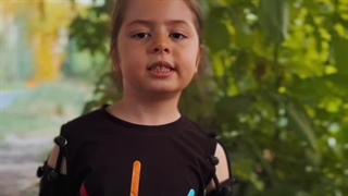 ارام باش به انگلیسی چی میشه؟؟؟