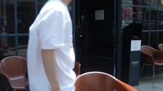 وقتی توی تابستون میخوای روی صندلی بشینی :