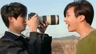 جوری که از دوستام عکس می گیرم حقق به خدا