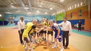 با قهرمانی تیم پیشکسوتان پازارگاد در مسابقات فوتسال پیشکسوتان منطقه پارس