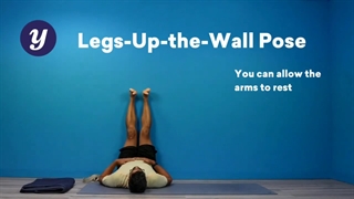 حرکت ویپاریتا کارانی یا تکیه پا ها به دیوار در یوگا برای رفع یبوست